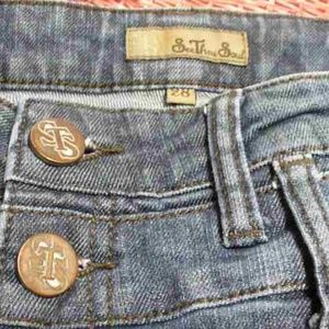 lADIES PAIR OF SEE THRU SOUL SIZE 28